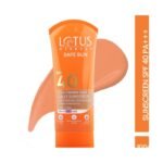 Buy Lotus 3 In 1 Matte Look Daily Sunscreen Spf40 50Gm Online at Classic Medico